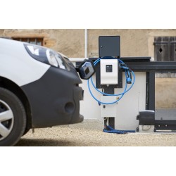 Pack borne VE triphasée Green'up Premium avec protections 22kW Mode 3 plastique