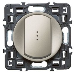 Interrupteur ou va-et-vient lumineux (voyant fourni) Céliane Soft 10A - titane