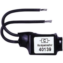 Compensateur pour fonctionnement avec transformateur ferromagnétique