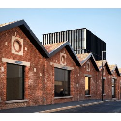 TWISTER 3 - Proj. Ext. IP65 IK08, gris, 90DEG LED intégré 45W 3000K 5400lm