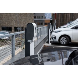 Borne VE monophasée Green'up Premium avec lecteur RFID 7,4kW Mode 3 plastique